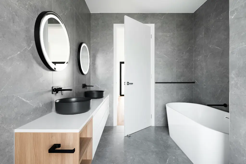 unsplash_P_0tnQ8hb70_bathroom.webp